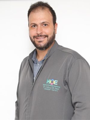 Dr. Carlos Gomes Cro 19.275 cirurgião e Implante